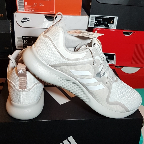 ADIDAS EDGEBOUNCE WOMEN'S US SIZE 10 BRAND NEW IN BOX - Picture 5 of 10